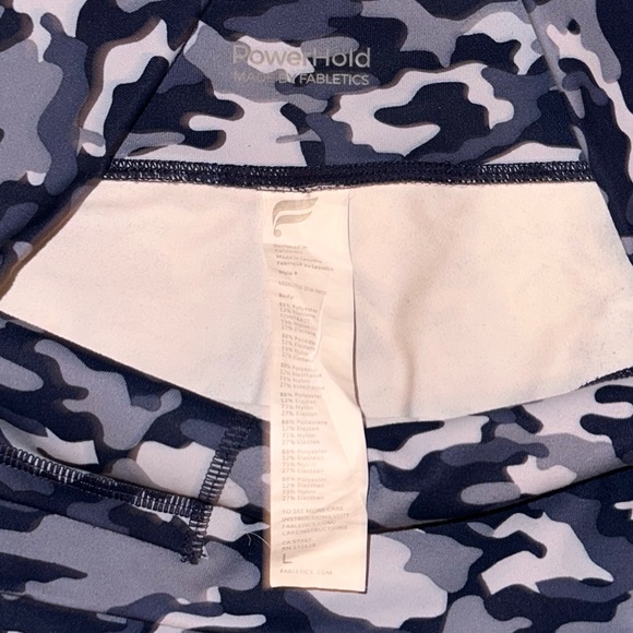 Fabletics Powerhold Blue Camo Large/Tall - Picture 5 of 9